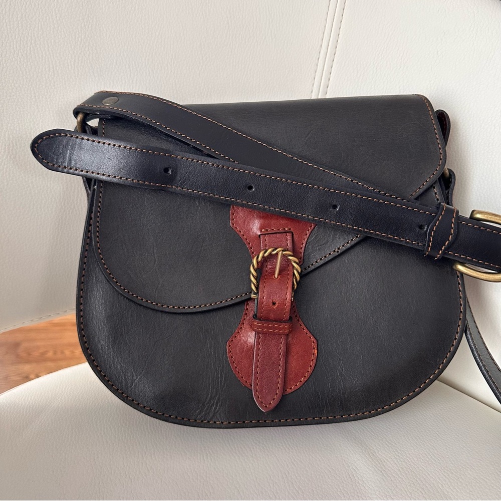 Genuine Leather AXIS Western Style Classic cross body bag - Picture 4 of 16